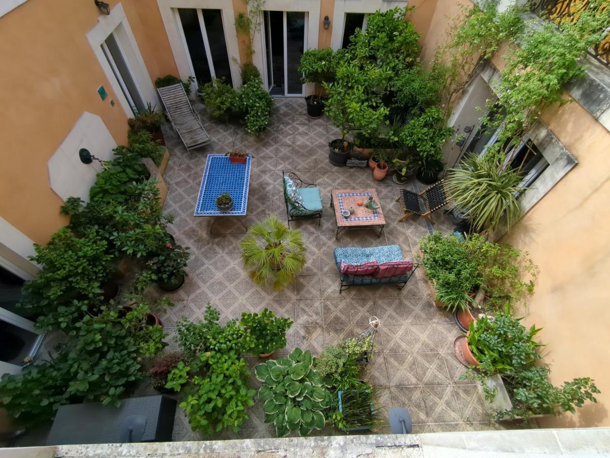 Chambre D'Hotes La Grenade Bleue Pons Exterior foto
